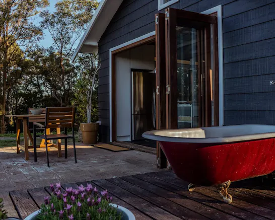 The Best Places To Stay Near Sydney With Outdoor Baths | URBAN LIST SYDNEY