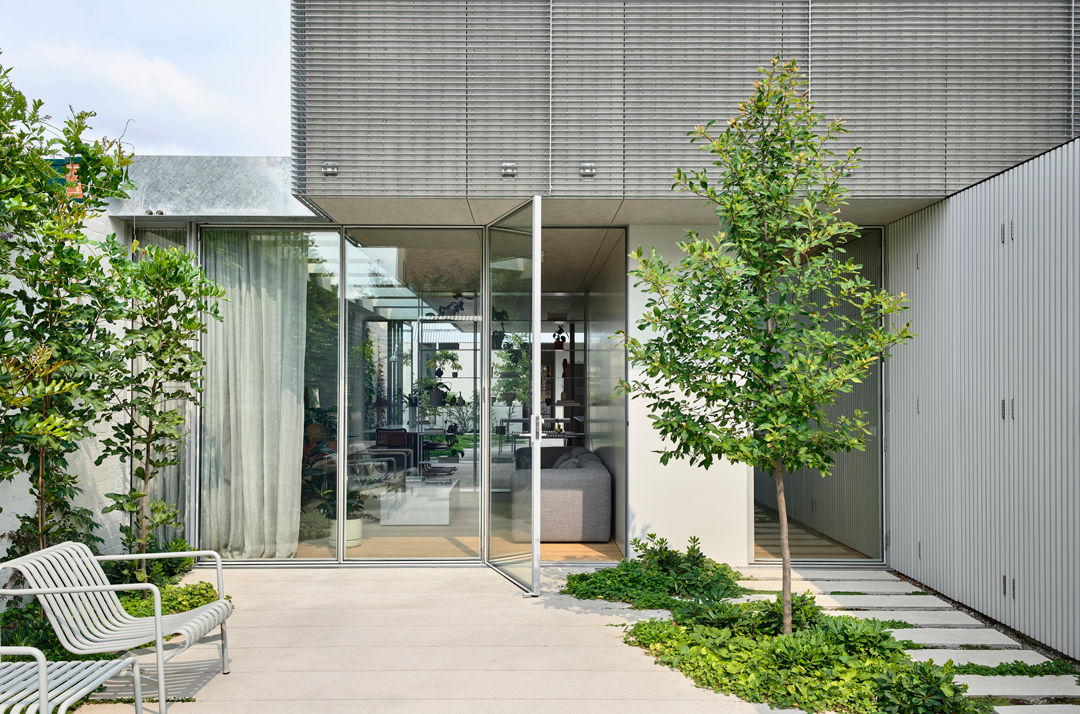 A courtyard at Fitzroy North House 02, a winner at the 2020 Houses Awards.