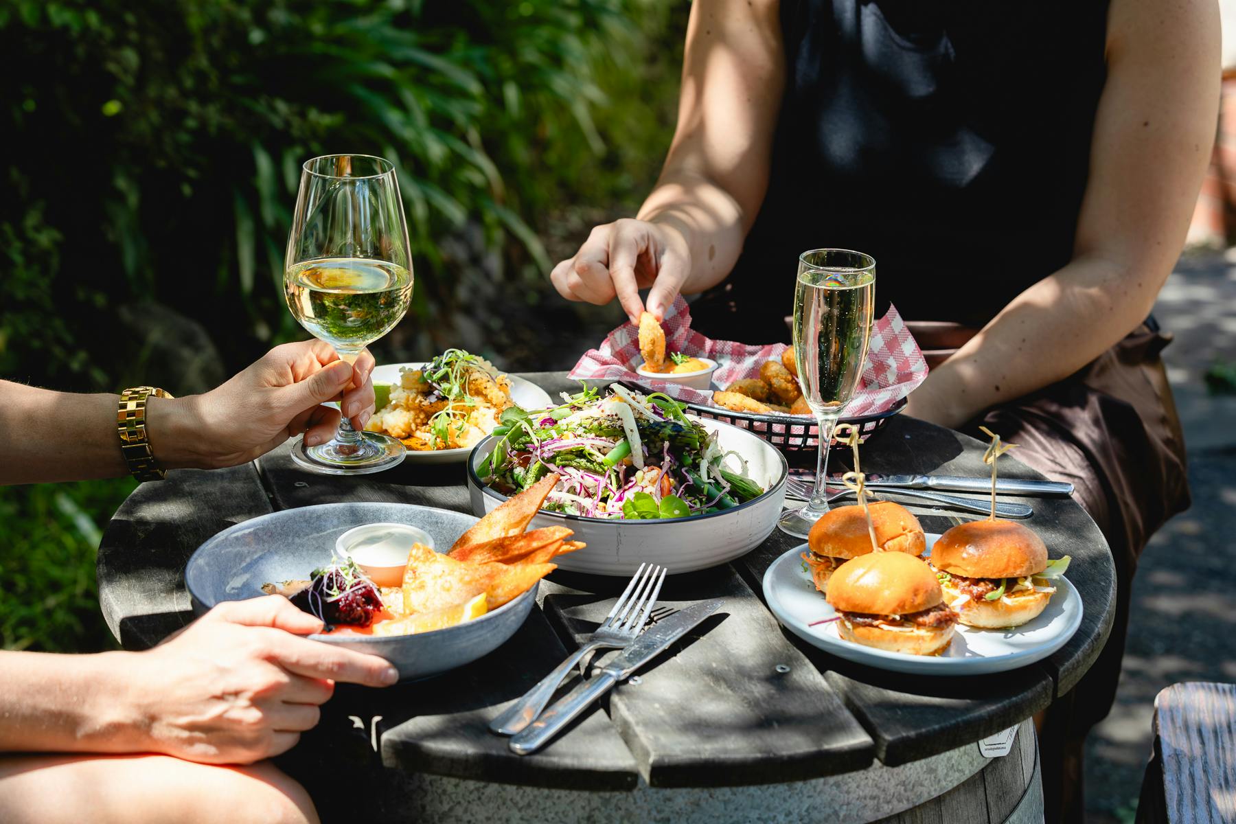 Yarra Valley Grand Hotel food and drinks