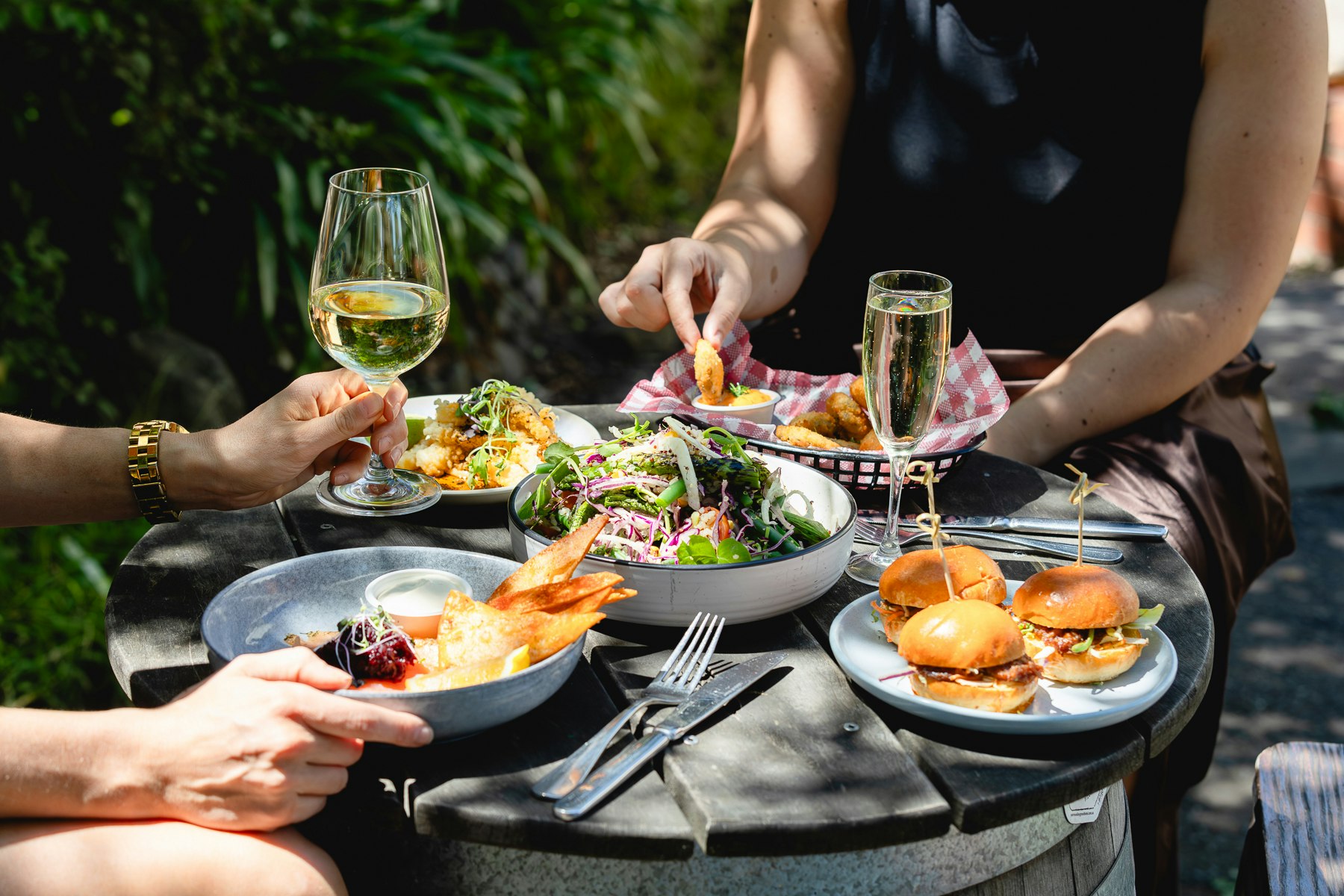 Yarra Valley Grand Hotel food and drinks