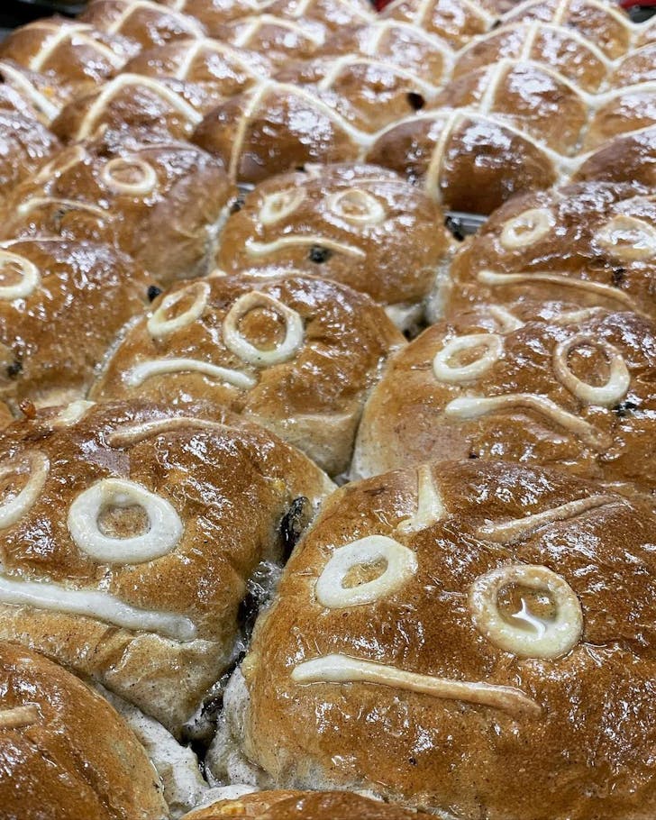 hot cross buns sydney mrs jones the baker