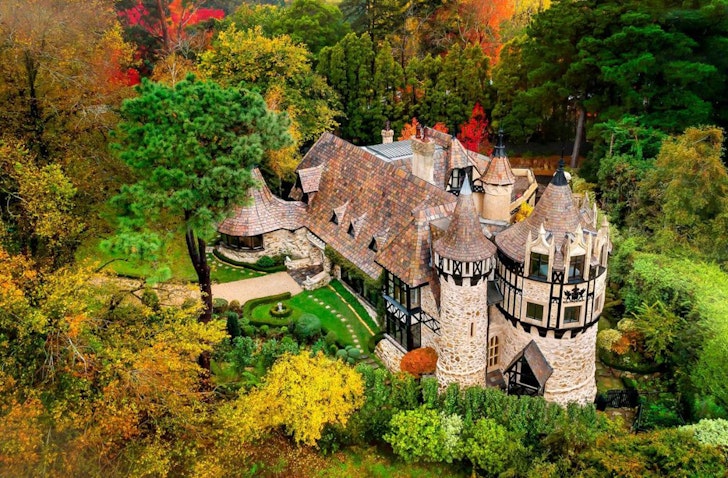 A view of the turrets from above at Thorngrove Manor one of the best Adelaide Hills accommodation options