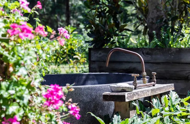 The Best Places To Stay In NSW With Outdoor Baths In 2023 | URBAN LIST ...