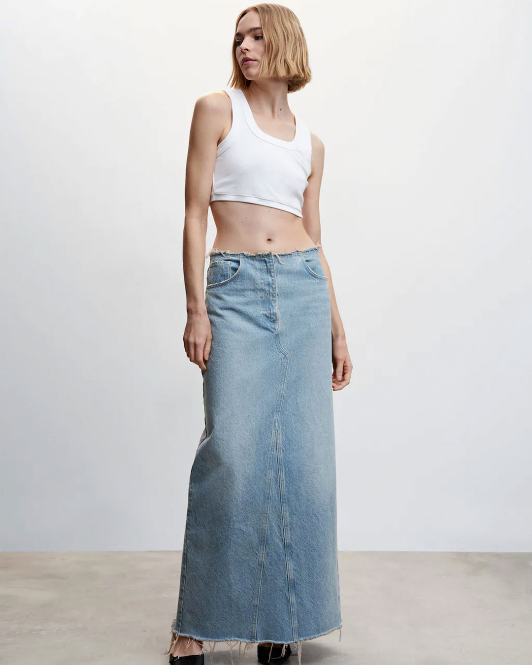 Maxi skirts are everywhere: Shop denim, knit and more fall skirt