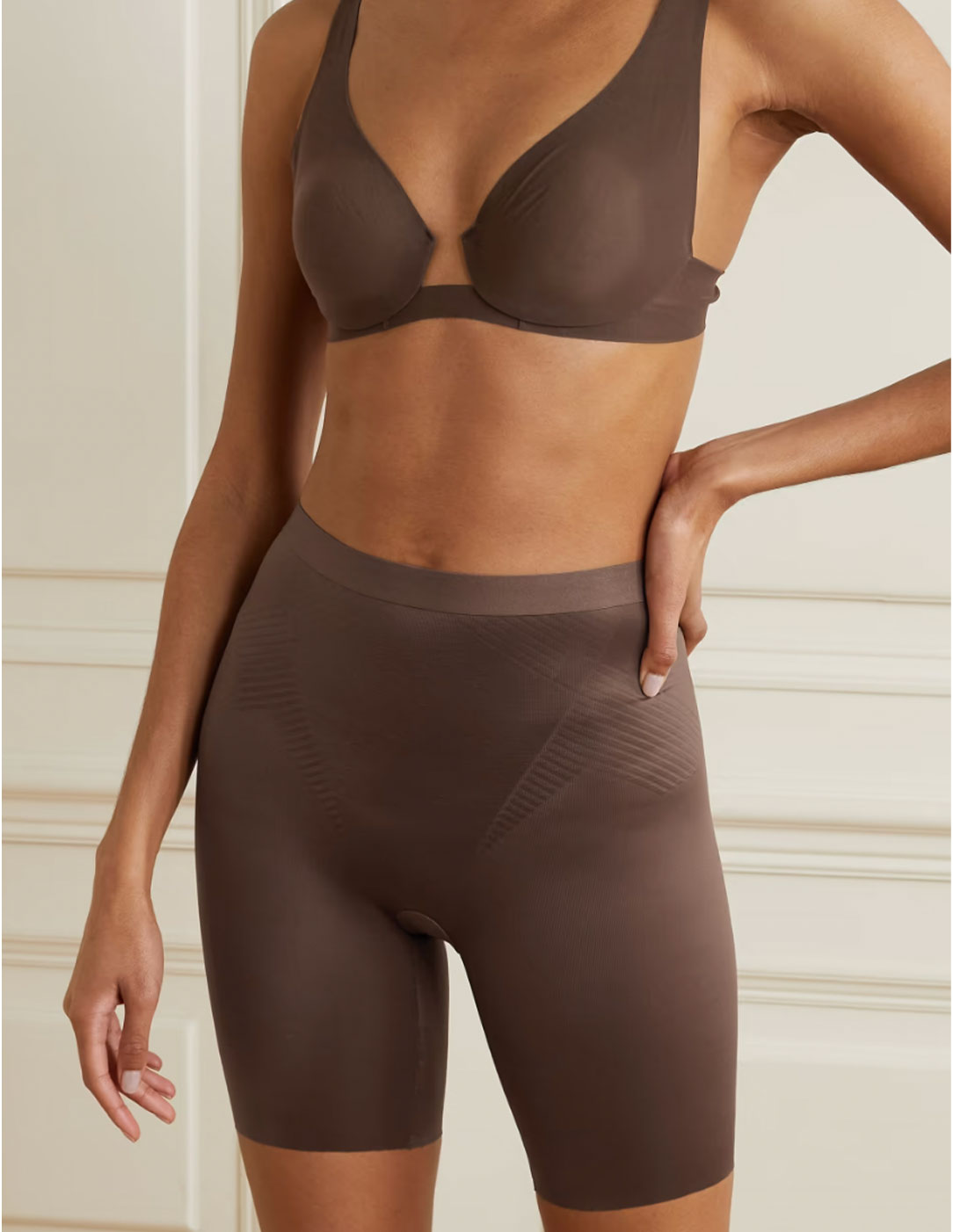 spanx trust your thinstincts medium control targeted short, s, soft nude