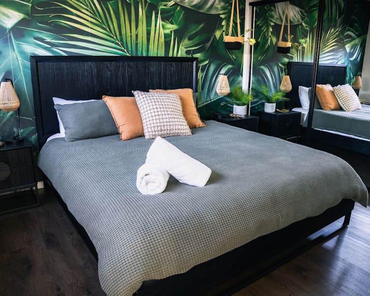 The bedroom at Airlie Bungalows Airbnb Airlie Beach