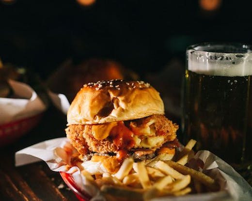 Deep Fried Mac and Cheese burger at Alabama Song