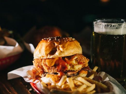 Deep Fried Mac and Cheese burger at Alabama Song