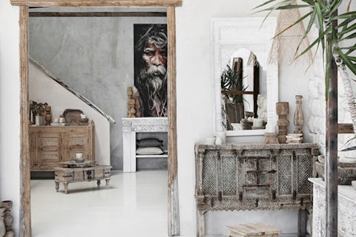 Alabaster Trader Noosa
