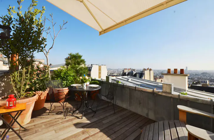 Amazing Terrace With Eiffel Tower View 