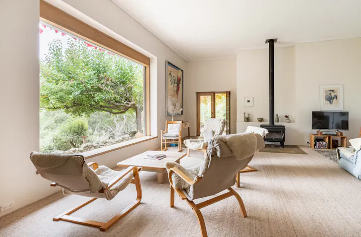 Appleton House in Mount Lofty