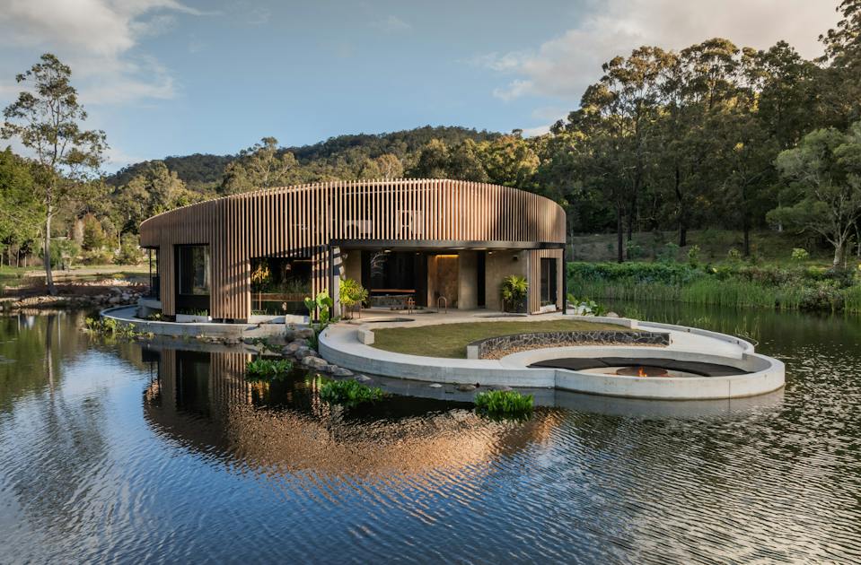 Inside SOL Elements, Australia’s First ‘Floating’ Elemental Bathhouse ...