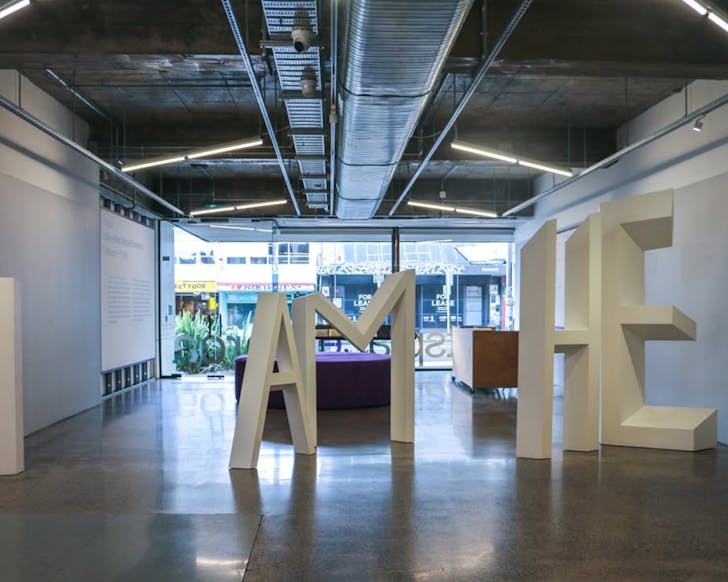 ParekÅwhai's The Indefinite Article (1990) at Artspace Aotearoa. 