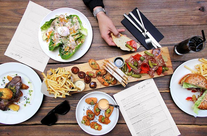 Stuck for where to book your workplace shindig? Never fear, we’ve come up with the best venues to have your Christmas function in Auckland this year. 