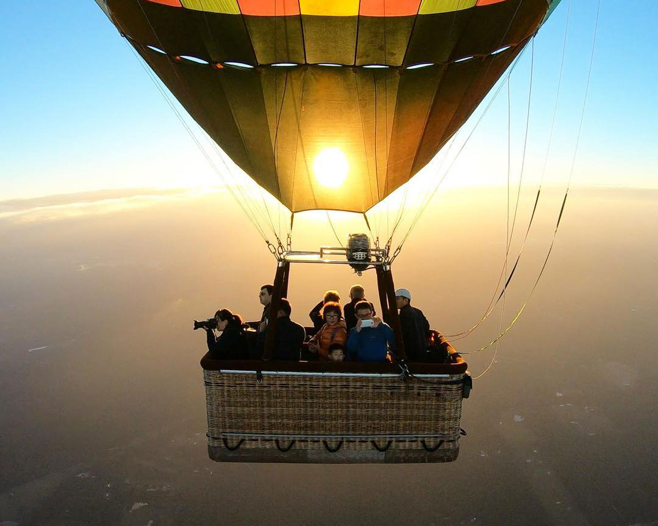 People in hot air balloon