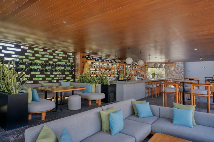 Bar and Outdoor BASK Gili Meno