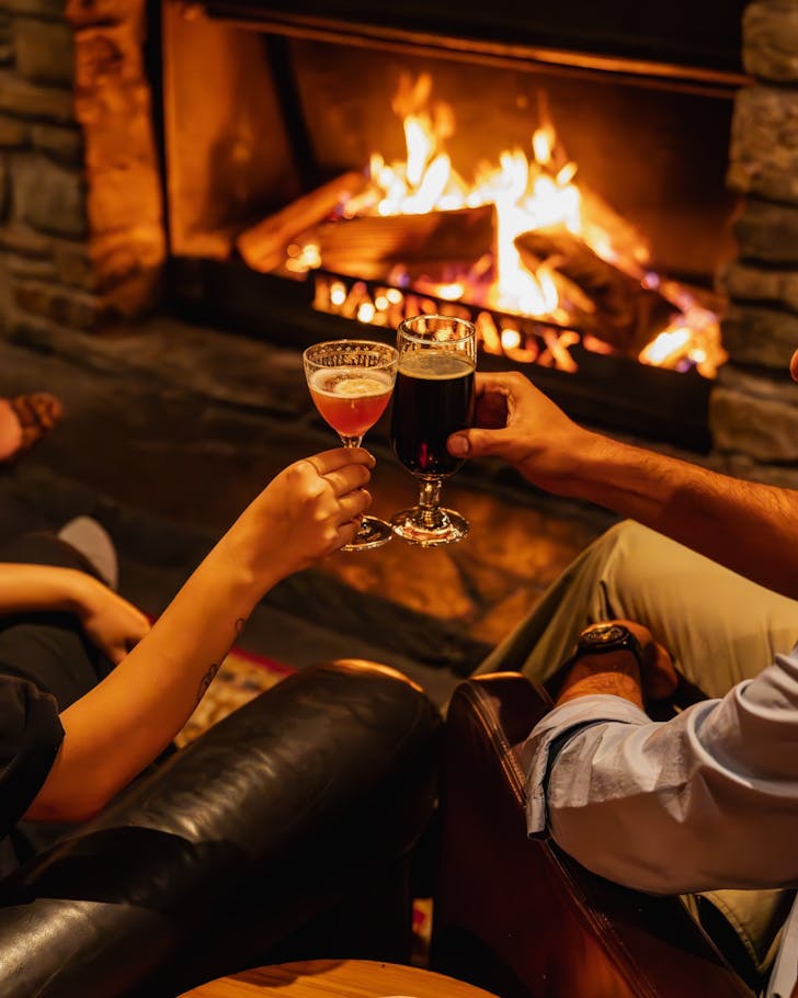 best wine bar in queenstown