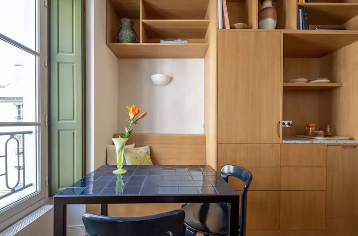 A room in the Splendid Flat Four, one of the best Airbnbs in Paris