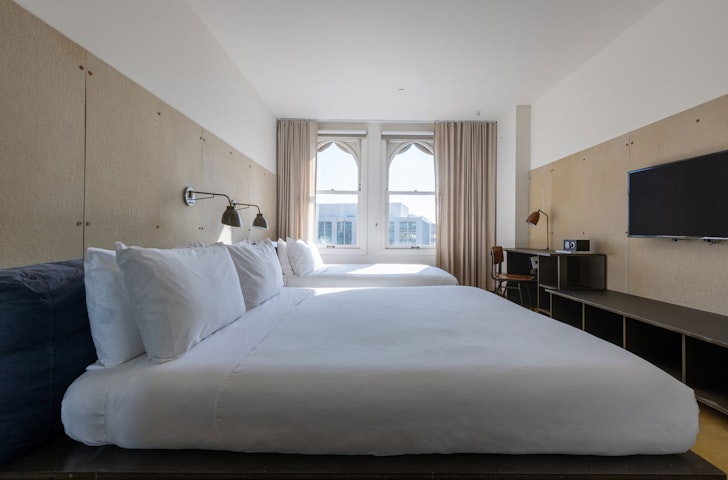 A room at the STILE Downtown Los Angeles, one of the best hotels in LA