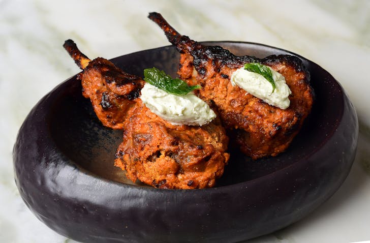 Chicken tandoori with yoghurt from Shikar