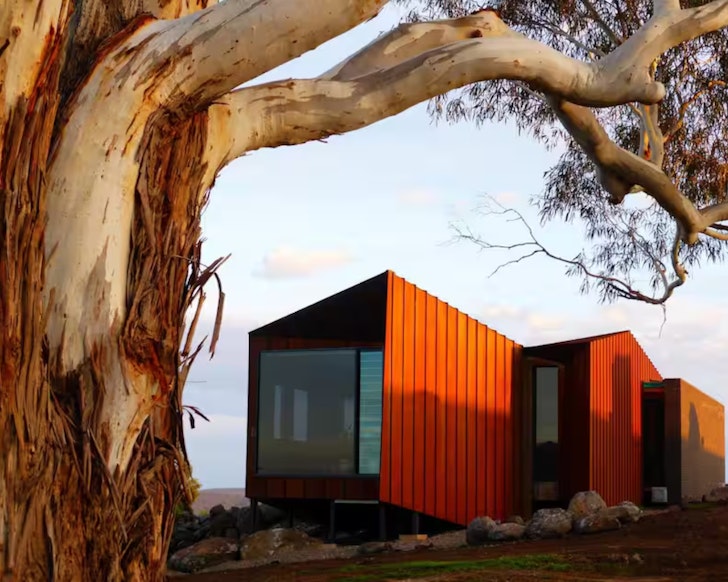 Breakneck Gorge Oikos luxury Airbnb Victoria