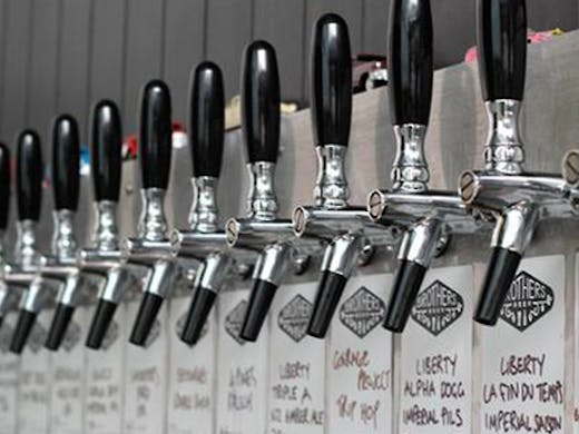 Brothers Beer is a one of the best craft beer bars in Auckland, with 18 taps and over 200 bottles of beer.
