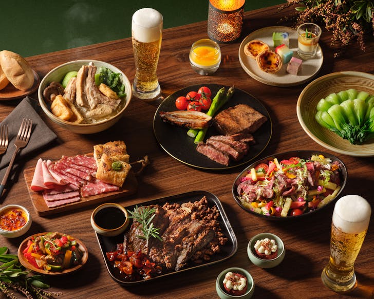 Buffet offering from Town Restaurant at The Fullerton Hotel Singapore