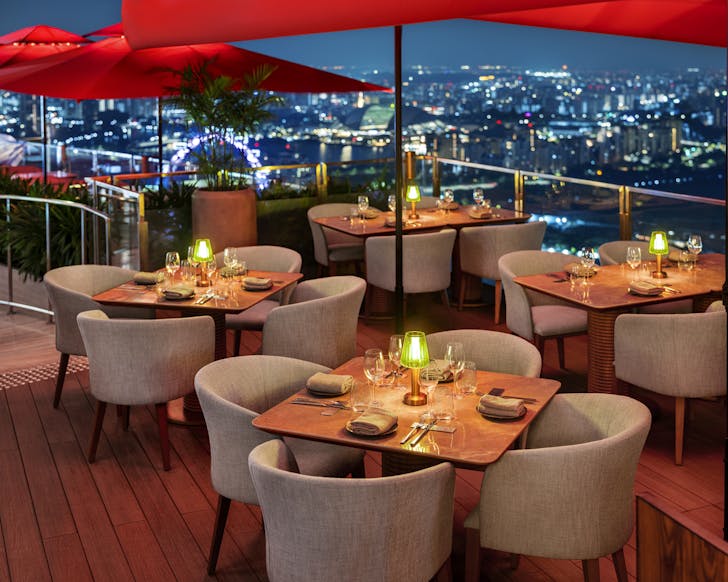 CÃ LA VI Singapore: The Restaurant