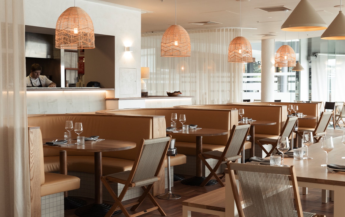 round booths inside coppa