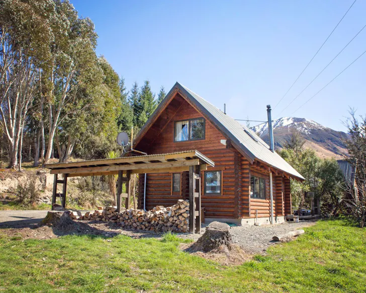An exterior view of Cabbage Tree Cabin best Hanmer Springs accommodation