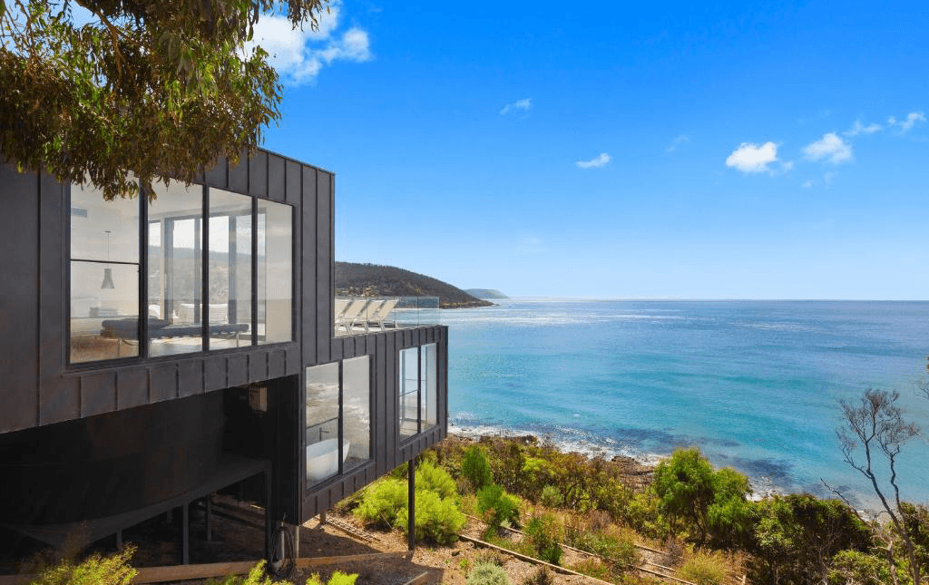 A house looking out onto the beach at one of the best pet friendly Airbnbs in victoria