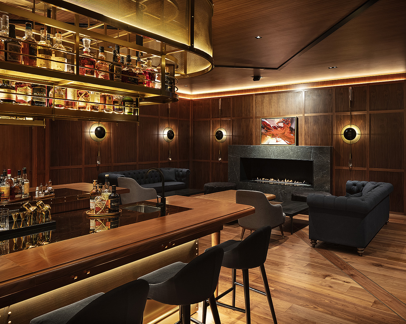 The stunning Captain's bar at the Park Hyatt hotel.