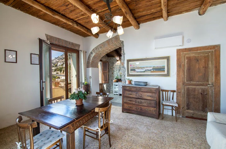 A room in Charming Cottage Sea View, one of the best airbnbs on the Amalfi Coast 