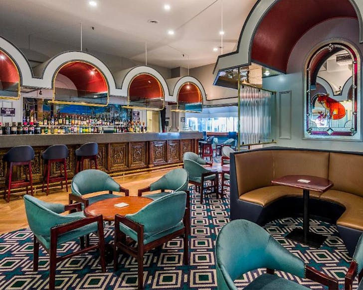 The lovely bar at Chateau On the Park evokes art deco, 20s decor. Definitely one of the best hotels in Christchurch.