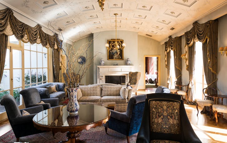 A 19th-century themed room inside a winery accomodation Victoria spot. 