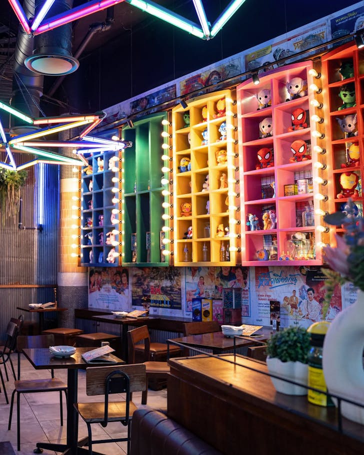 a neon restaurant in chermside