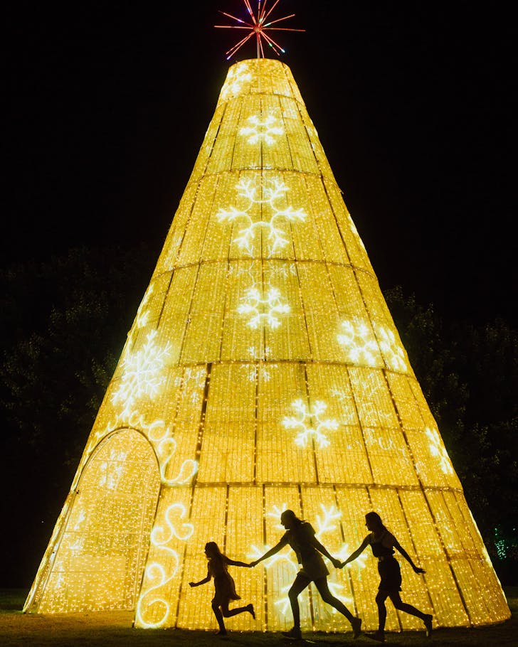 Christmas lights sydney hunter valley spectacular