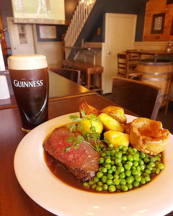 A plate of classic roast.