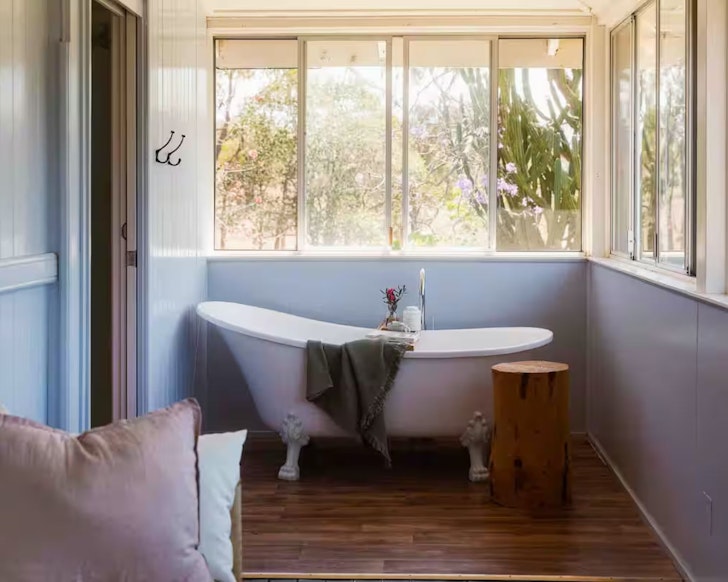 The freestanding bath at Croftby Hills one of the best kid-friendly Airbnbs in Australia