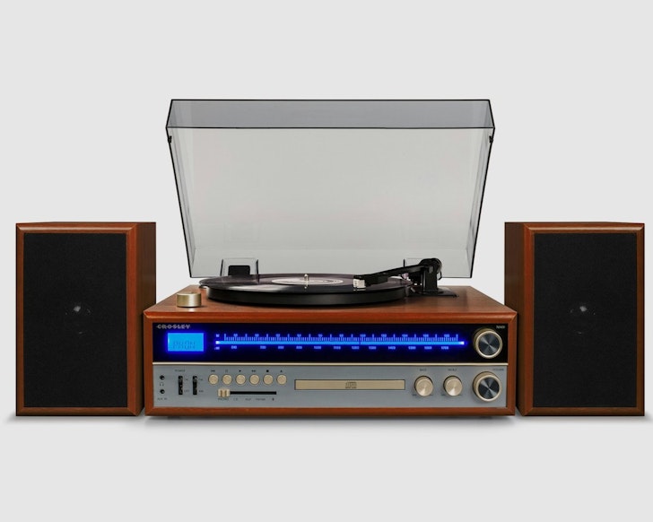 Crosley 1975T Turntable, one of the best record players and turntables for beginners