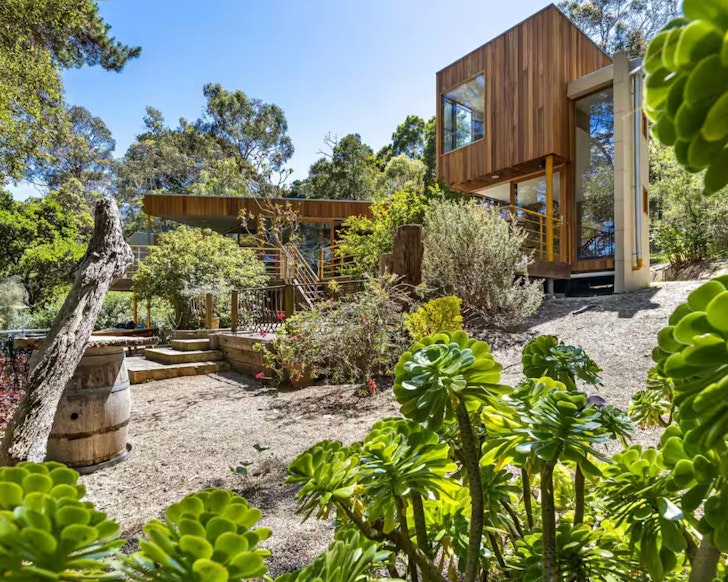 The exterior of the Design By Nature Coastal Retreat luxury Airbnb accommodation on Mornington Peninsula