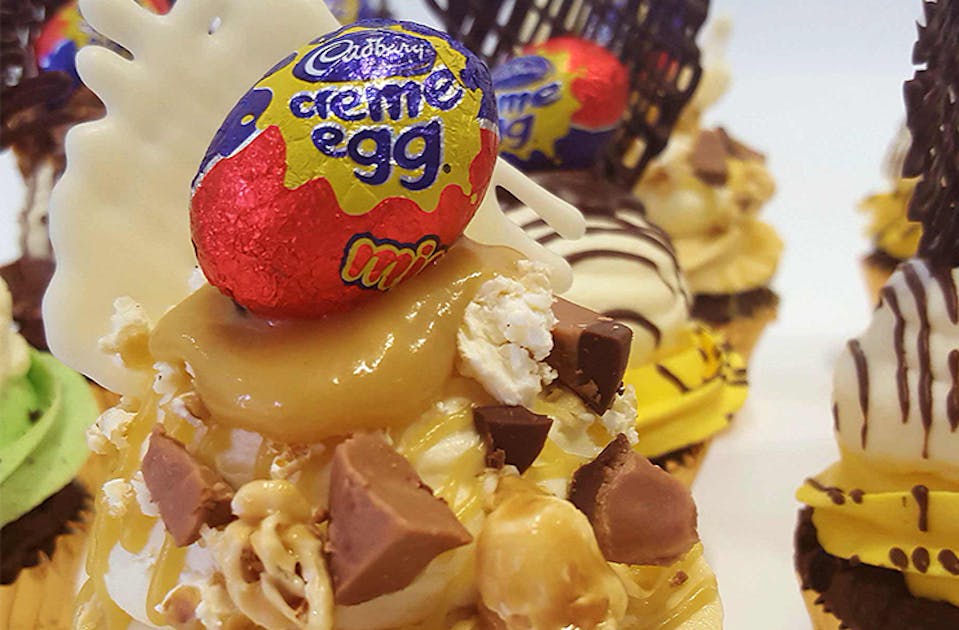 How To Make These Epic Cadbury Creme Egg Cupcakes URBAN LIST PERTH