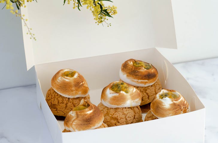 pastries at a byron bay bakery, eclair at the bay