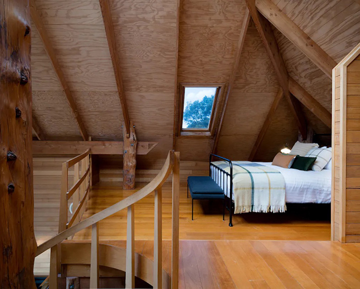 Esk Treehouse Cabin