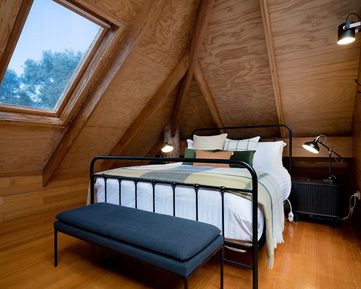 Esk Treehouse Cabin