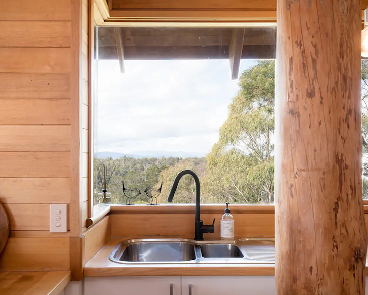 Esk Treehouse Cabin