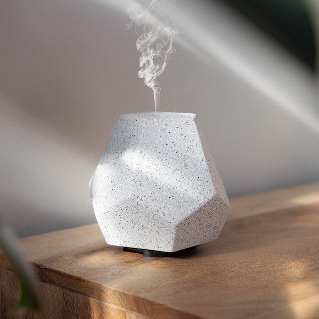 Essential oil diffuser