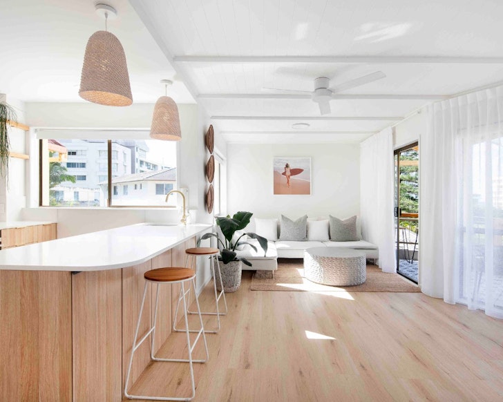 The living space at Finn’s Nook one of the best romantic getaways Gold Coast