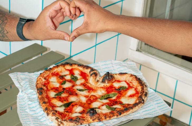 Francesca's Pizza 