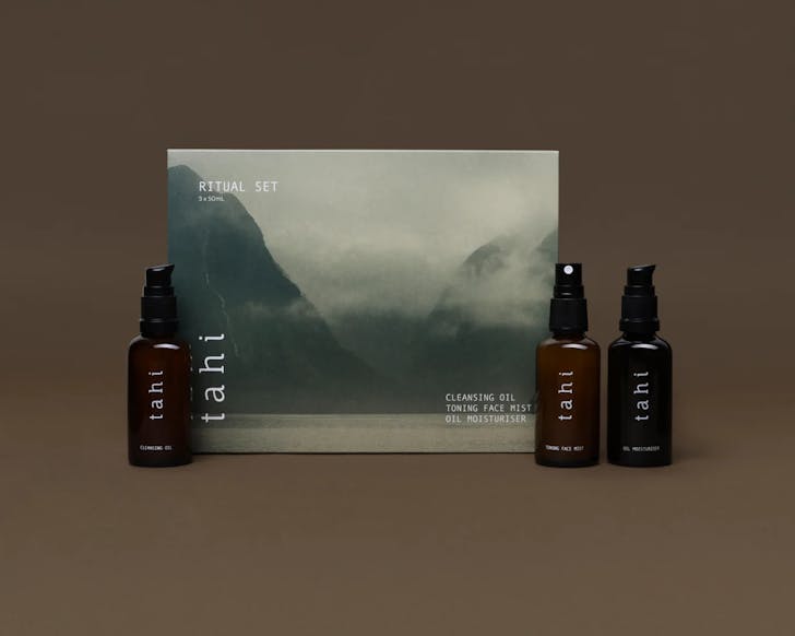 People at Laneway Festival.